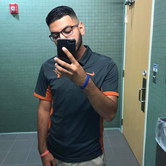 Meet your Posher, Rene - Picture 1 of 1